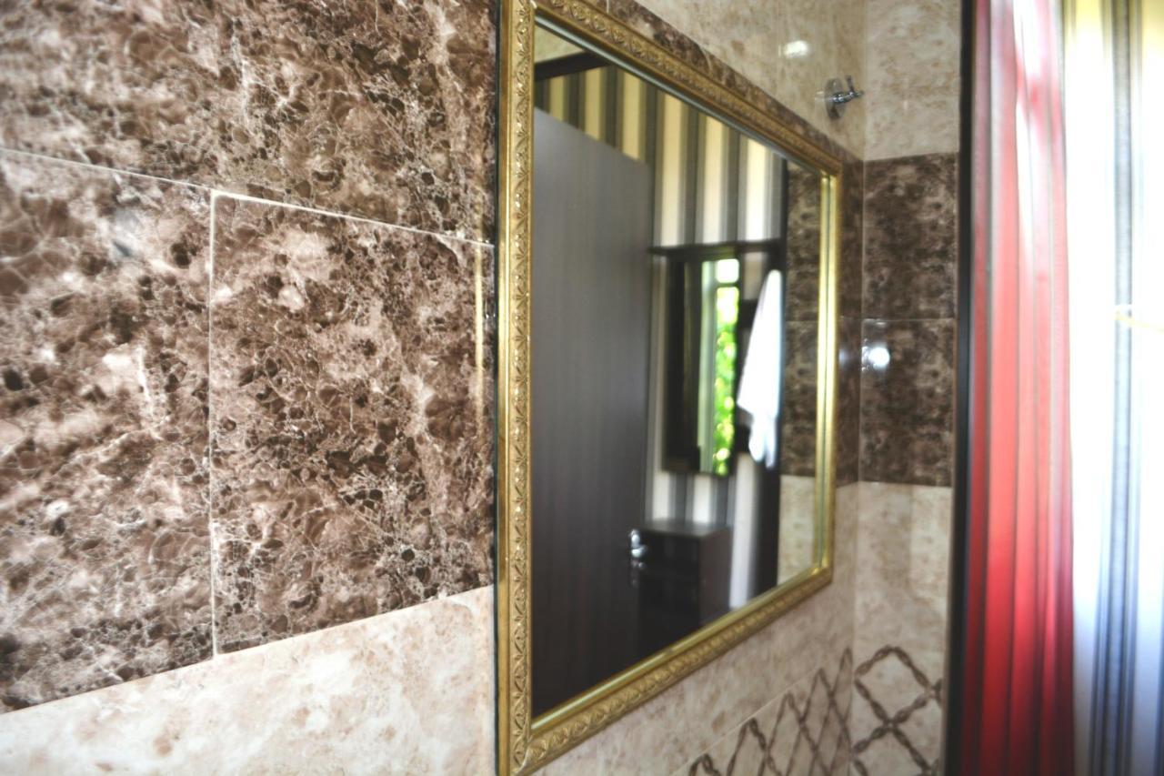 Mg Hotel 예레반 외부 사진